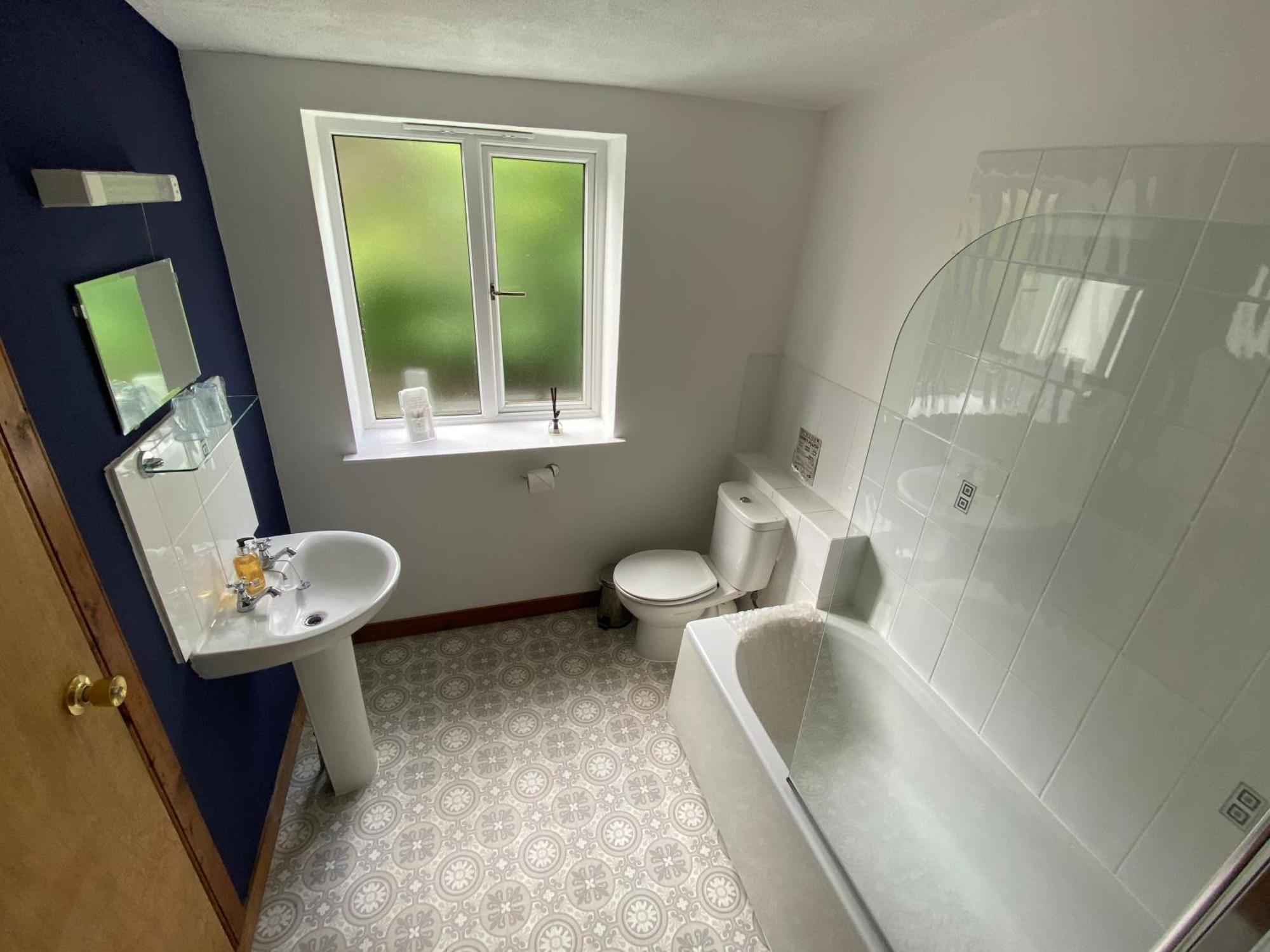 Glenan Lodge Self Catering Tomatin Esterno foto