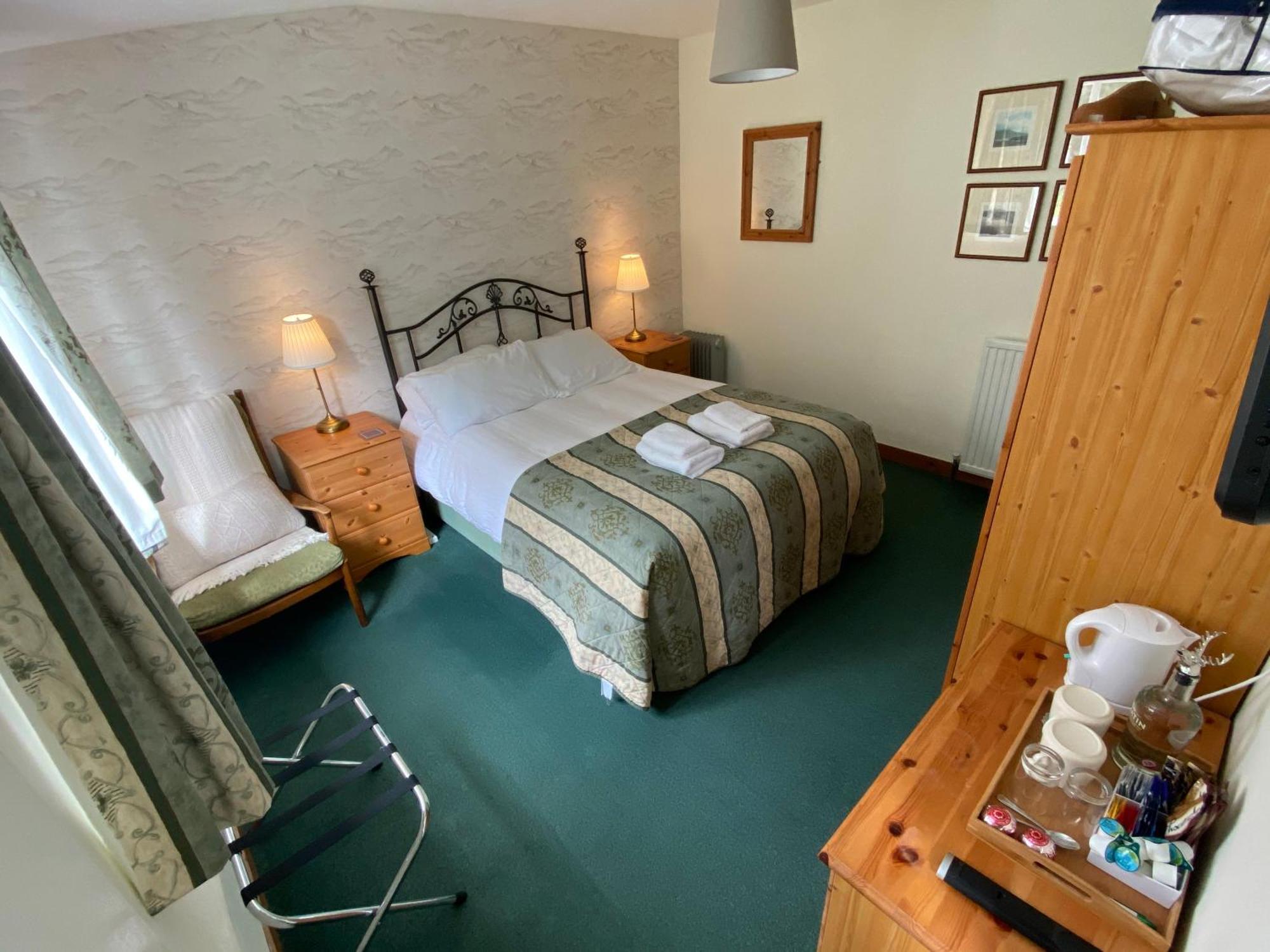 Glenan Lodge Self Catering Tomatin Esterno foto